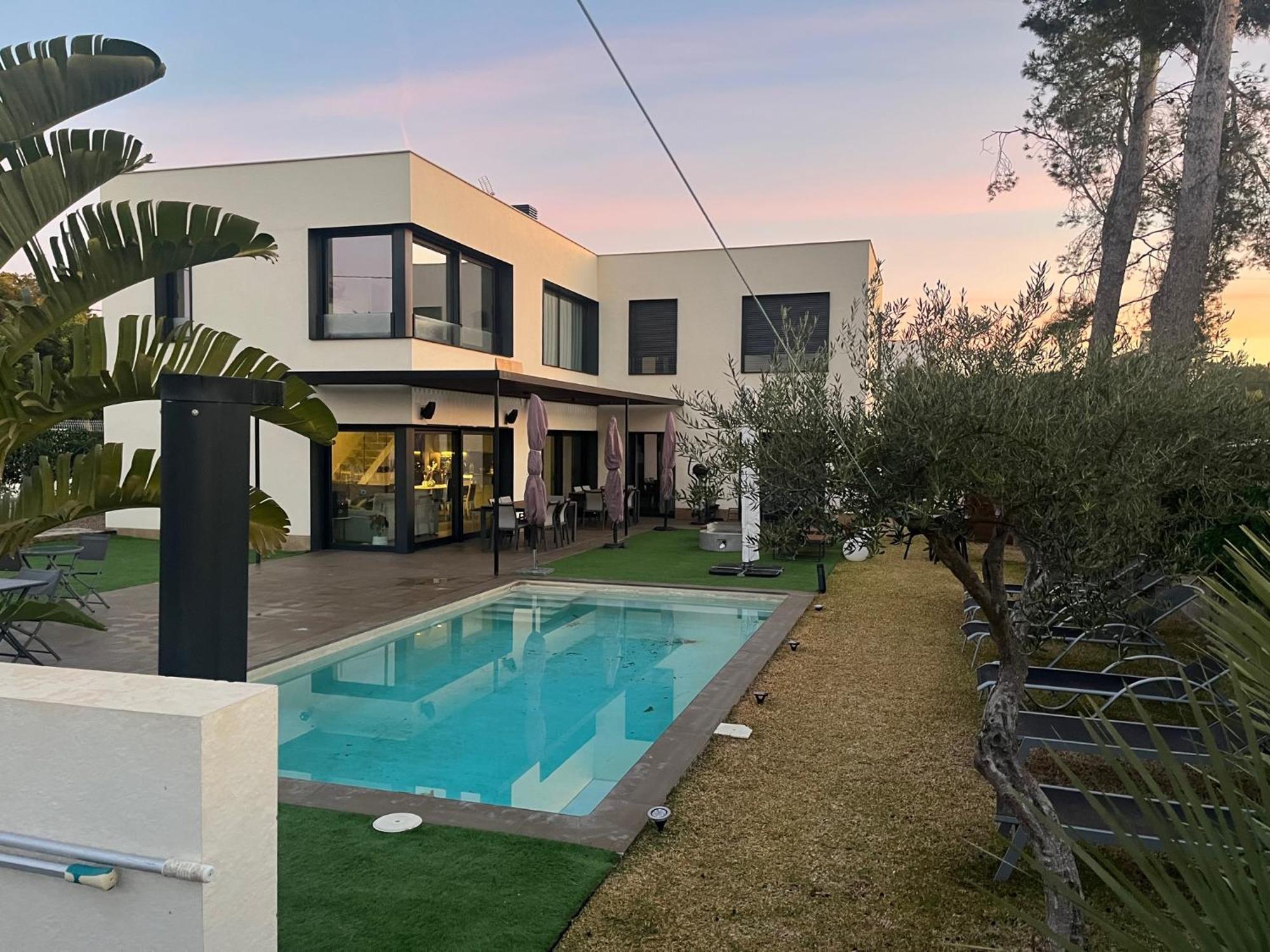 Villa La Casa De La Olivera Luxurious House